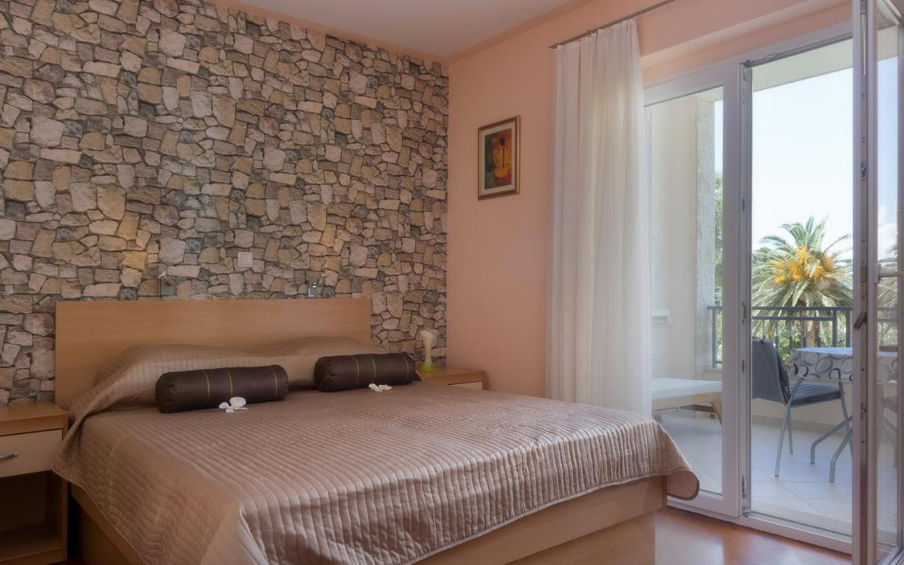 Villa Alesa Tučepi Esterno foto