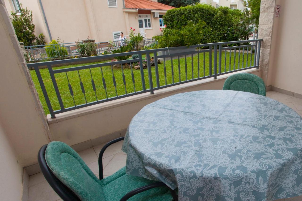 Villa Alesa Tučepi Esterno foto