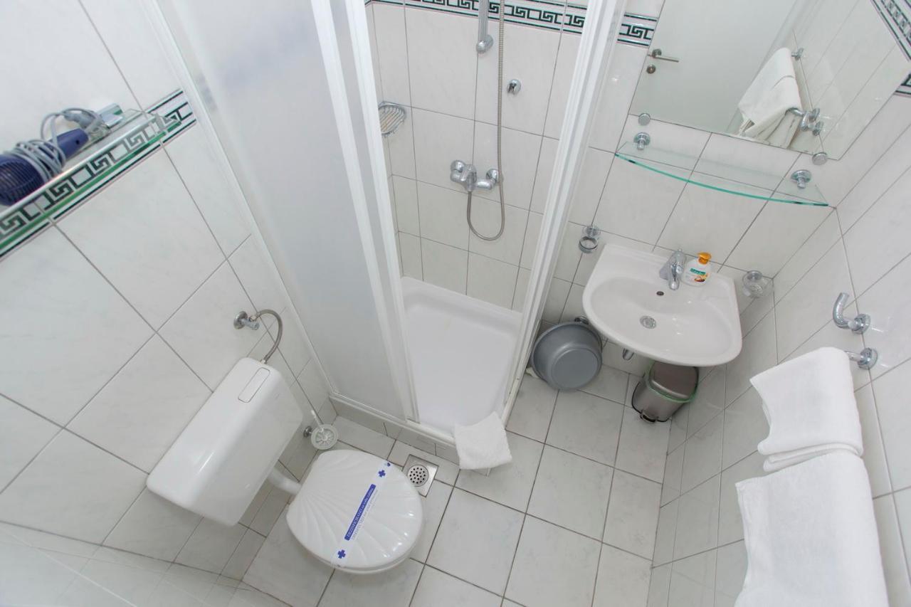 Villa Alesa Tučepi Esterno foto