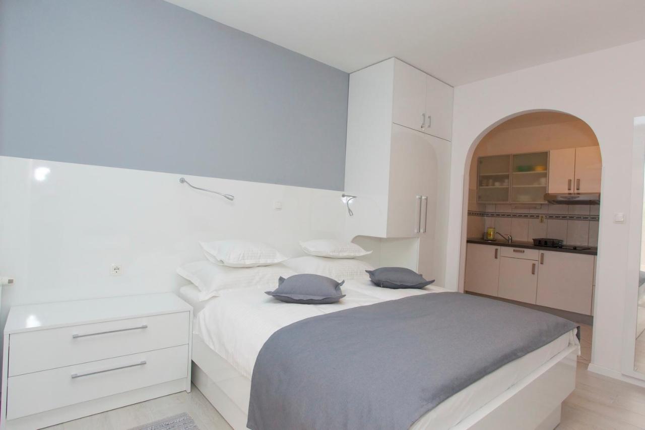 Villa Alesa Tučepi Esterno foto