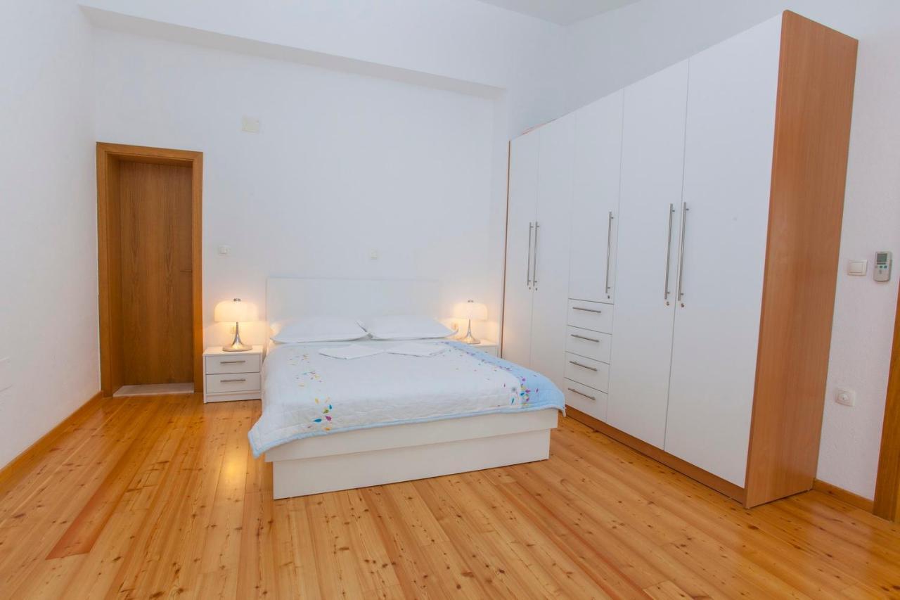 Villa Alesa Tučepi Esterno foto