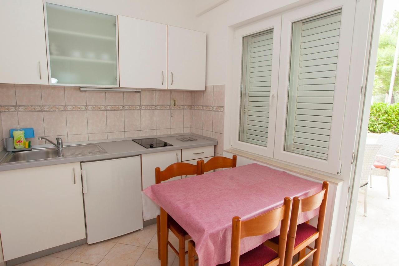 Villa Alesa Tučepi Esterno foto