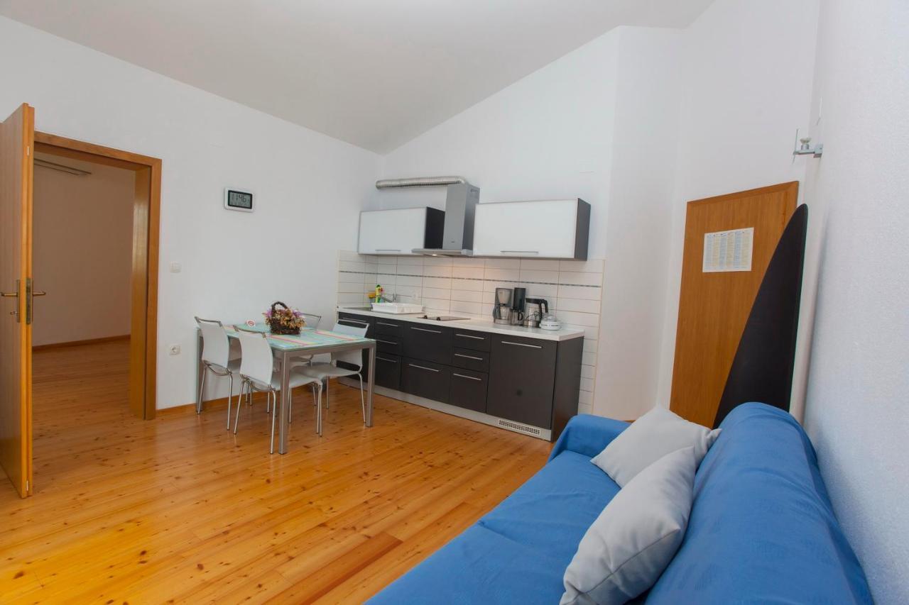 Villa Alesa Tučepi Esterno foto