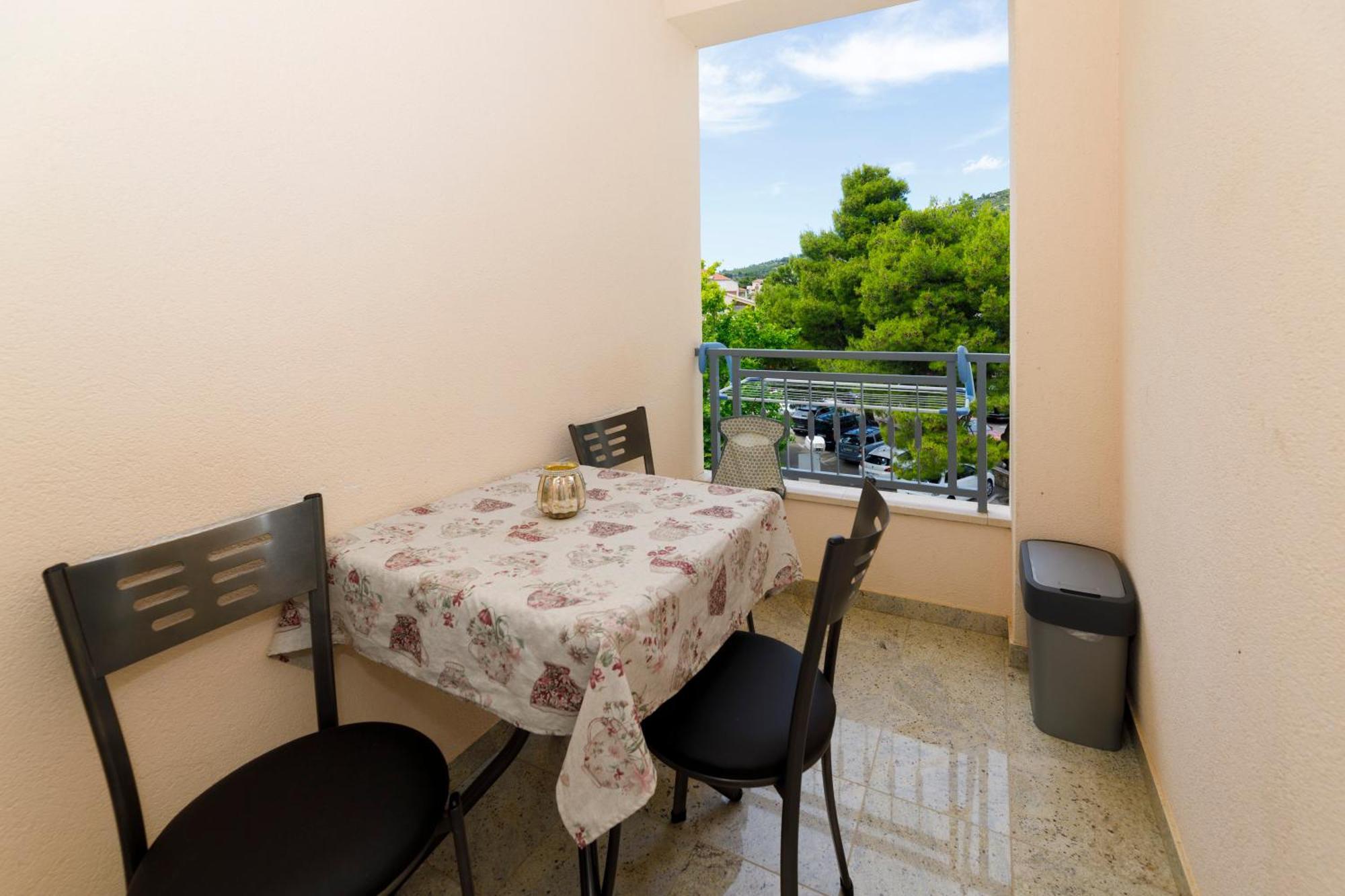 Villa Alesa Tučepi Esterno foto